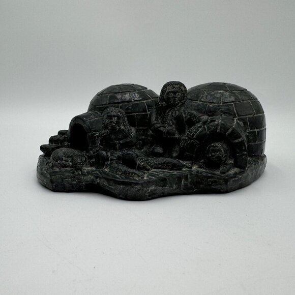 A Wolf Original Igloo Inuit Sculpture Eskimos igloos - Picture 1 of 7